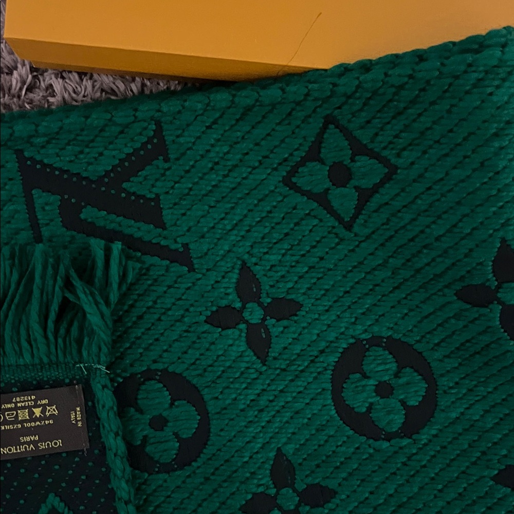 Emerald Green and Black Monogram Scarf - Picture 5 of 9